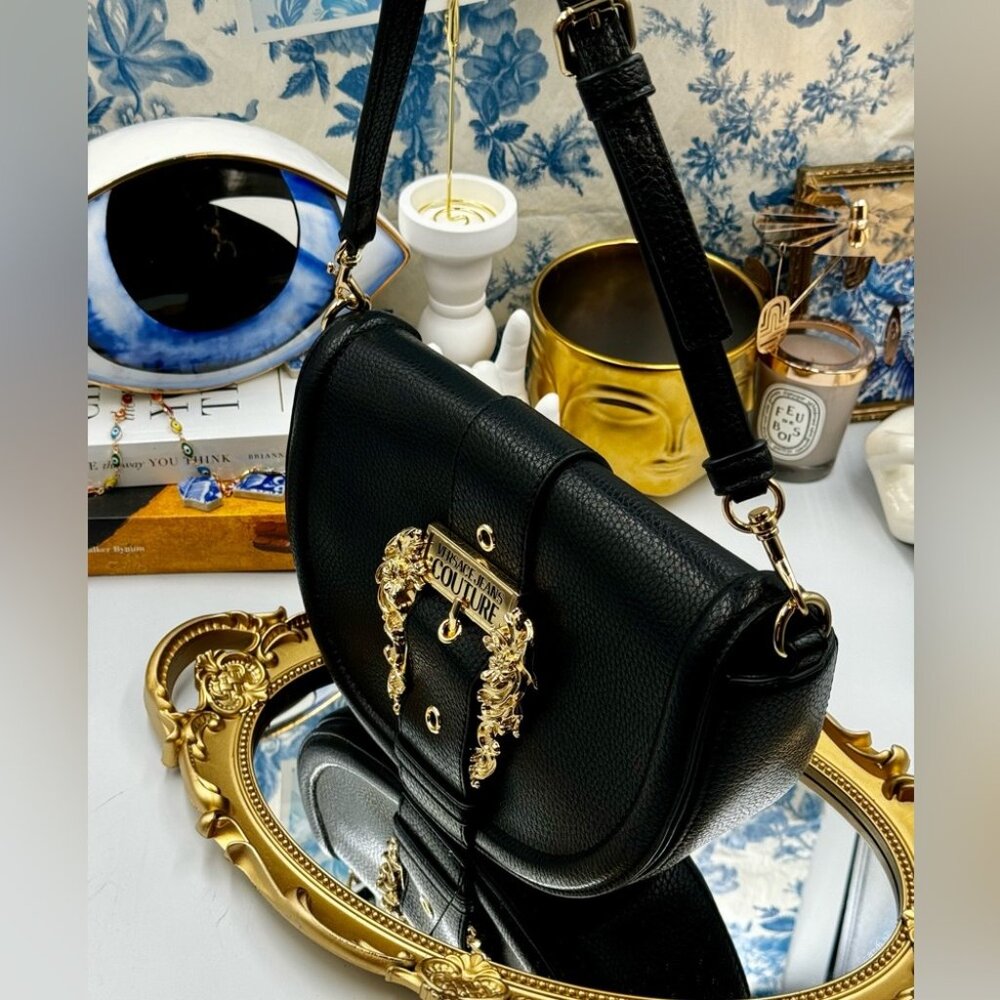 🆕 VERSACE JEANS COUTURE 🧿 NWOT Baroque Buckle Curved Edge Tote Bag, Black - Picture 6 of 13